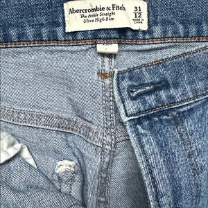 Abercrombie & Fitch Ankle Straight Ultra High Rise